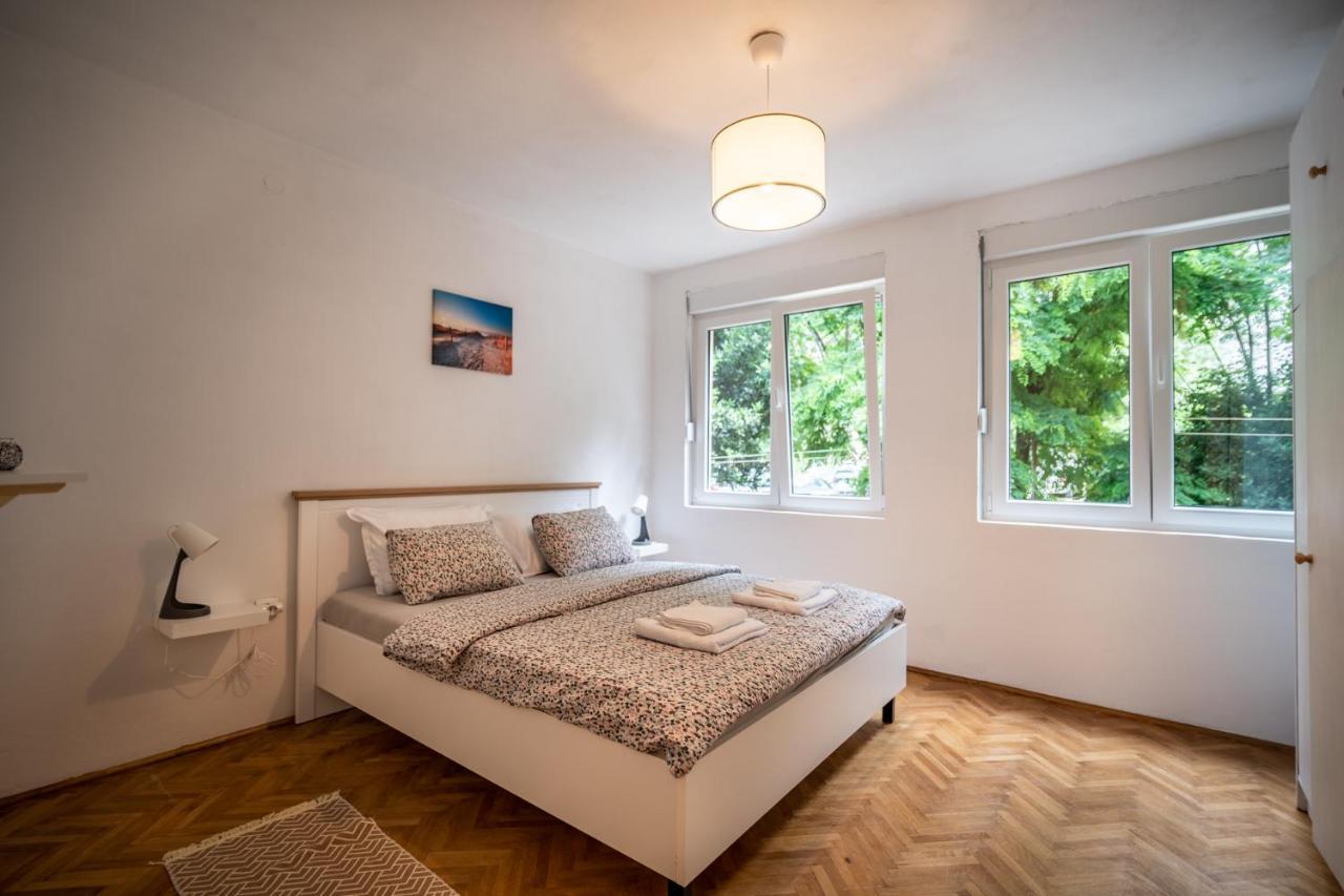 Cozy Apartment, 10 Minutes Walking Distance From The Old Town コトル エクステリア 写真