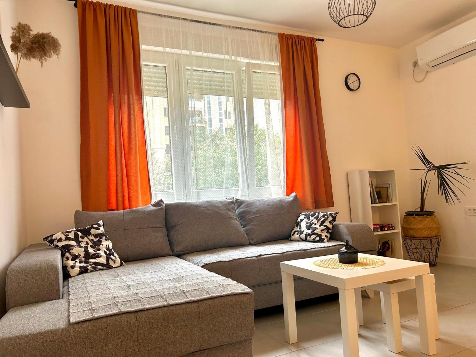 Cozy Apartment, 10 Minutes Walking Distance From The Old Town コトル エクステリア 写真